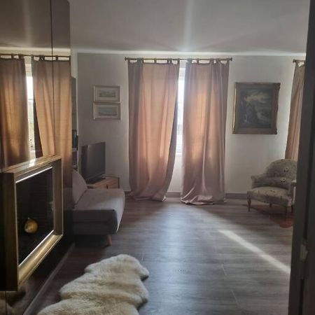 L'Ourse, Epinal,Tres Bel Appartement Quartier Port Extérieur photo