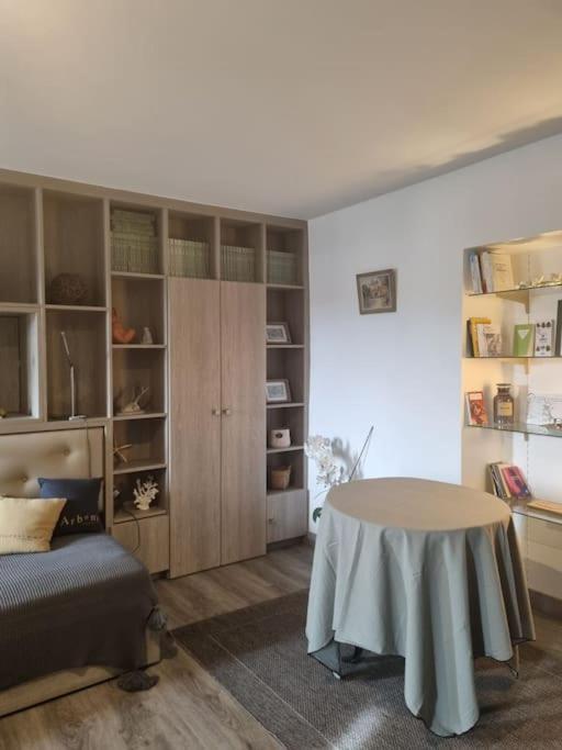 L'Ourse, Epinal,Tres Bel Appartement Quartier Port Extérieur photo
